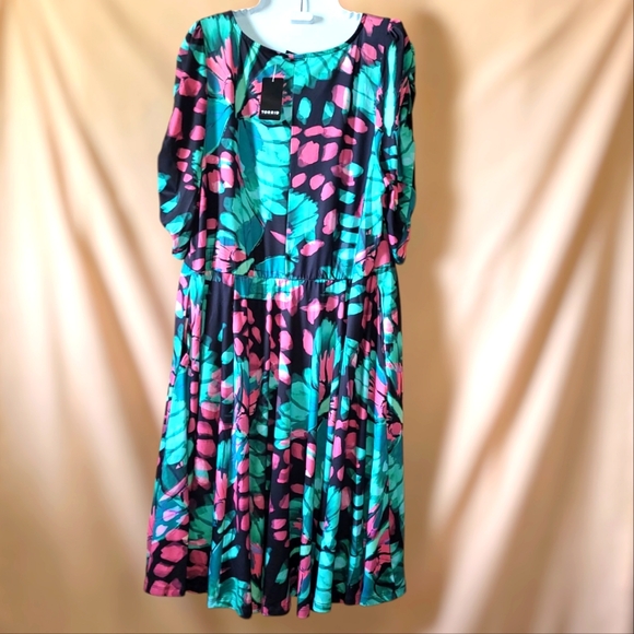 NWT TORRID Skater Dress - Picture 6 of 7
